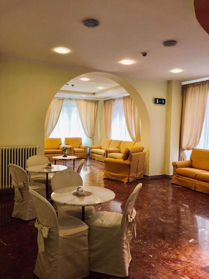 Hotel Primarosa Salsomaggiore Terme Buitenkant foto