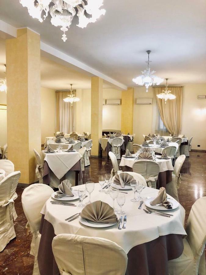 Hotel Primarosa Salsomaggiore Terme Buitenkant foto