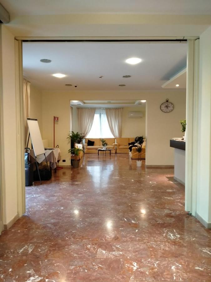 Hotel Primarosa Salsomaggiore Terme Buitenkant foto